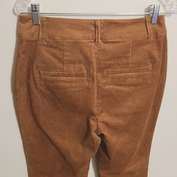 Boden | Women's Spiced Latte Brown High Rise Flared Corduroy Pants (US Size 8L) - Picture 10 of 13